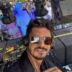 Kicking off the new year with a massive baraat in Daman. A selfie from the console captures the energy of the crowd behind me, ready for a day of celebration.