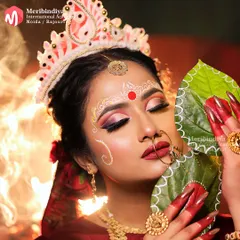 The use of natural elements like leaves in bridal portraits is common. I teach how to create makeup that complements these artistic photography concepts.