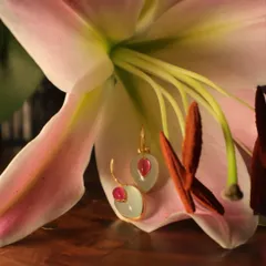 I believe beauty can be found in the simplest moments, like these sterling silver earrings nestled in a lily. Each piece of my jewellery is designed to feel like a small, personal treasure, adding a touch of grace to your day.