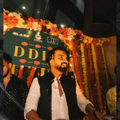 A truly filmy DDLJ night at Baglami, Mumbai. The crowd knew every word, and the energy was electric. This is what theme parties are all about.