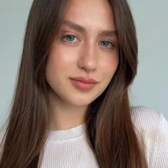 After the lash lamination. By carefully selecting the right tools and technique, I create a beautiful, long-lasting curl that grows out gracefully over 1.5 to 2.5 months.