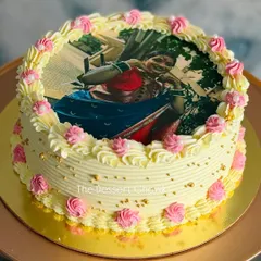 A beautiful photo cake to celebrate a loved one. This one features my popular Royal Rasmalai flavour, combining a personal touch with a unique taste.