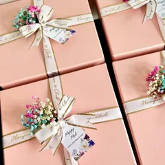 A little color and a lot of love for Holi. These return favor boxes are filled with festive essentials, including herbal gulaal, Ferrero Rocher chocolates, Shahi Thandai powder, and balloons to ensure a fun and safe celebration.