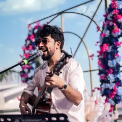 A snapshot from a beautiful daytime Mehendi function in Abu Dhabi. Whether it's an indoor sangeet or an outdoor celebration under the sun, I tailor the performance and my energy to match the vibe of your event.