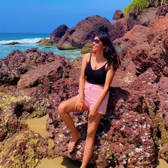 Soaking up the sun on the beautiful rocky shores of Varkala. Beach days are the best days, and this was a perfect moment of bliss.