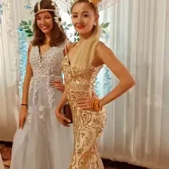 A close-up of our international artists in their beautiful gold and silver outfits. They are perfect for photo opportunities and interacting with guests.