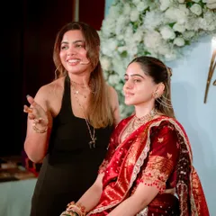 Here I am with a model after completing a live demonstration of a traditional Maharashtrian bridal look. My classes show you how to bring a complete vision to life, from makeup to styling.