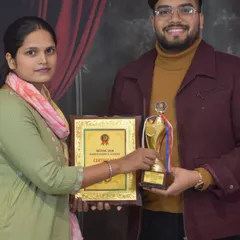 Another proud graduate from my November 2024 master course. It is always a pleasure to hand over the certificate and trophy to deserving students who work hard.