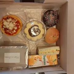 Another look at the delicious and convenient kids' party box. I ensure there's a mix of savory and sweet items to keep little ones happy and energized.