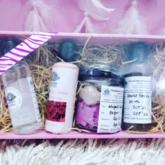 Another one of our festive hamper combinations. This one features our Rose Body Lotion and a Whipped Soap, offering a luxurious experience for anyone who receives it.