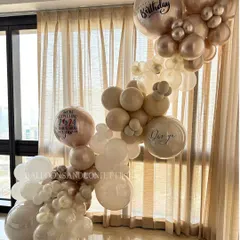 Loving the peaceful vibes these neutral balloons bring. This custom balloon garland in shades of beige, cream, and champagne is perfect for a sophisticated baby shower or birthday.