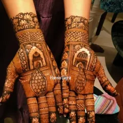 For bridesmaids and guests who love clean layouts with beautiful details. This design proves that you don't need full coverage to make a statement, blending architectural elements on the back with intricate gridwork on the front.