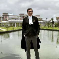 A solo portrait at the serene and architecturally grand Jharkhand High Court. Appearing in such modern temples of justice is always a professional pleasure.