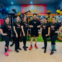 FNF is not just a name, it's a brand built on trust, results, and community. Posing with some of the strong women who make our gym what it is.