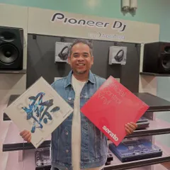 A new edition to my vinyl squad. Holding up my new Serato and Pioneer DJ control vinyl. This is the cure for my itch to scratch.