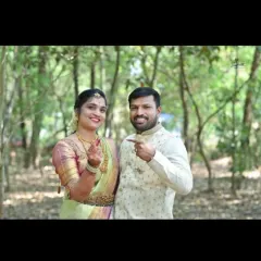 Your story begins before the main event. This is a shot from a pre-engagement outdoor photoshoot in Kundapura, where I focus on capturing the couple's natural chemistry in a relaxed setting. These photos are perfect for your invitations or a welcome display.