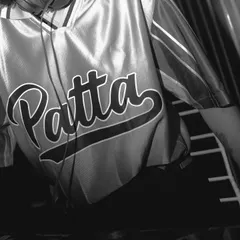 A close-up on the details of this Patta jersey. Streetwear is a huge part of my personal style, and this black and white shot really makes the texture and design pop.