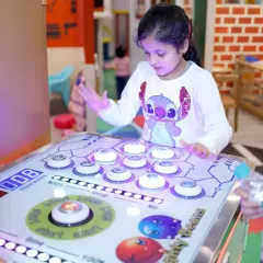 This arcade game is a test of speed and reflexes. It's a great way for kids to improve focus while having a blast.