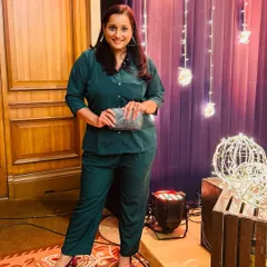 On-site at a beautiful Sangeet event, ready to support my clients. I love my occupation because I get to be part of such happy and vibrant celebrations.