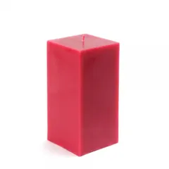 My square pillar candle in a rich red hue. This is a popular choice for festive seasons, romantic settings, and restaurants wanting a classic color in a modern shape.