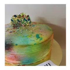 Adding a splash of color to celebrations with my vibrant Holi-themed cakes. These are always fun to make, using a watercolor effect with buttercream to capture the spirit of the festival.
