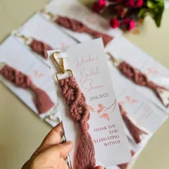 Here’s a look at a custom order I did for a bridal shower. These macrame keychains were packed with a personalized message from the bride. It’s these little details that make a celebration memorable.