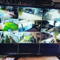 For larger properties with gardens and pools, I set up multiple cameras to cover the entire area. This screen shows a 9 camera view of a villa, including the yard, driveway, and poolside deck.