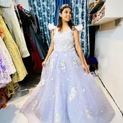 Feel like a princess in this beautiful lavender gown. It is a perfect choice for a cocktail party or engagement ceremony, available for rent and can be customized to your exact size.