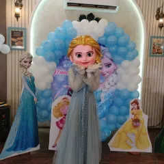 Our Elsa mascot making a grand entrance at a Frozen-themed party. Having the 'real' Elsa entertain the audience makes the event truly magical.