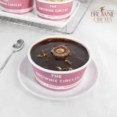 For the ultimate chocolate and hazelnut lover, our Ferrero Rocher Cake Tub is a must-try. It combines rich chocolate cake, hazelnut cream, and crunchy wafer pieces, topped with a whole Ferrero Rocher.
