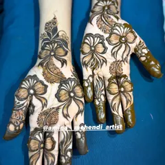 Another look at the delicate bow design, showcasing the fine lines and shading that give them a three-dimensional feel.