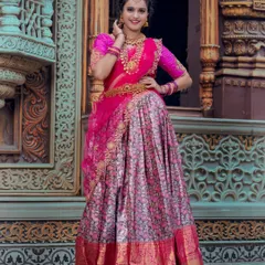 This stunning South Indian bridal look was created by a student from my 28th pro batch for their portfolio. It shows the high level of skill they achieve in my classes.