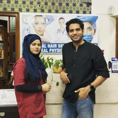 Another photo from Shivam Malik's visit. It is always a pleasure to host guests and patients at our Ideal Hair Skin & Laser Clinic.