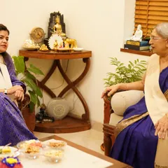 In conversation with Smt. Poonam Mahajan ji, Former Member of the Lok Sabha, at The Yoga Institute. We discussed the vital role of yoga in today's fast-paced world and our shared commitment to social welfare.
