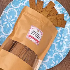 My gluten-free Roasted Onion Jowar Crackers are full of flavour. Made from sorghum flour and seasoned with roasted onion, they are a perfect accompaniment to my dips.