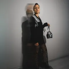 Creating a mirage with this vintage-inspired hairstyle for the gorgeous Ridhi Khosla. This look was for an editorial shoot, focusing on sharp lines and a dramatic silhouette.
