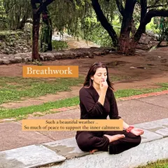 Breathwork in this beautiful, calm weather. Finding a peaceful spot in nature to practice pranayama enhances the feeling of inner calmness.