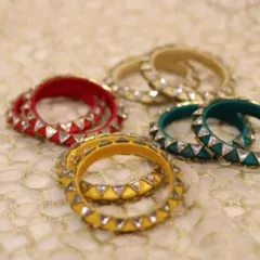 These colorful kundan-style bangles are a wonderful favor for a Mehndi or Haldi ceremony. They add a touch of sparkle and are a fun accessory for guests to wear during the festivities.