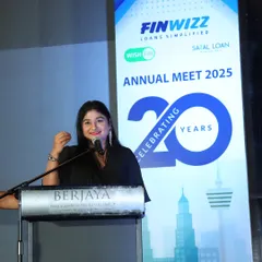 My storytelling art in action at the Finwizz Annual Meet in Kuala Lumpur, Malaysia. I am an experienced international emcee.