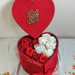 The box comes with a wooden "I will love you always" tag on the lid, making it a beautiful keepsake.