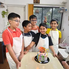 Look at these happy faces. We love hosting kids' birthday parties. It's a fun, creative, and memorable way to celebrate a special day, where kids get to play with clay and take home their own handmade party favors.