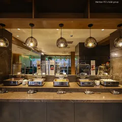 Our hot breakfast station features a rotating selection of dishes to ensure a hearty and satisfying start to your day. Everything is kept at the perfect temperature for you.