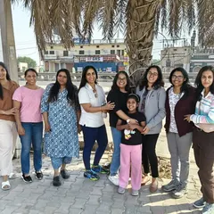 A group of women travelers on our Jibhi trip, ready to explore the beauty of Himachal Pradesh.