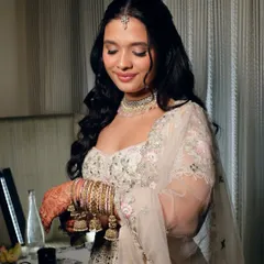 This soft, romantic look in a pastel lehenga was a favorite. I focused on a dewy base, flushed cheeks, and a gentle eye to create a dreamy, ethereal vibe.