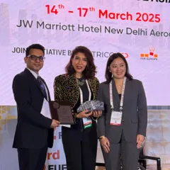Receiving an award at the FUAsia 2025 conference. It is always a privilege to be recognized by my peers for my contributions to the field of hair transplantation.