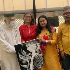 I had the opportunity to participate in an event with the visually impaired, organized by the Speaking Art Foundation. It was a moving experience to connect and share art in a different way.