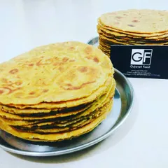 My homemade multigrain theplas are a bestseller and a healthy choice for any meal. These Gujarati flatbreads are made fresh to order and are perfect for breakfast, lunch boxes, or even for travelling.