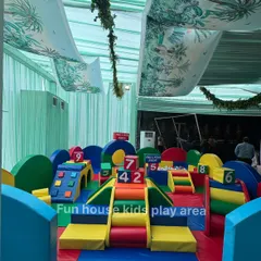 We bring the energy with our Vibrant Rainbow soft play area. This indoor setup is packed with colorful climbers, tunnels, and blocks, creating an irresistible world of adventure for toddlers and young children.