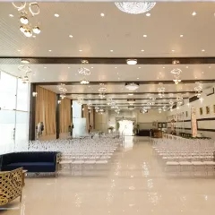 This is the blank canvas for your dream event. Our spacious, modern banquet hall at Raj Grand Jalsa Lawns features high ceilings and designer chandeliers, ready to be transformed for your glamorous celebration.