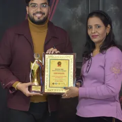 A proud moment with another graduate from my professional makeup course. Her dedication during the class was outstanding, and I wish her all the best.
